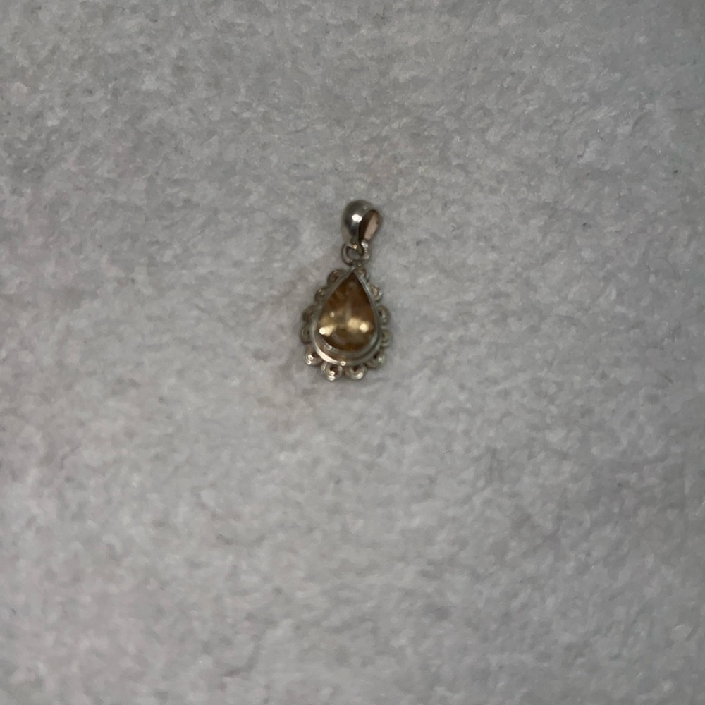 925 Sterling Silver Genuine Citrine Teardrop Pendant Necklace - Picture 2 of 3